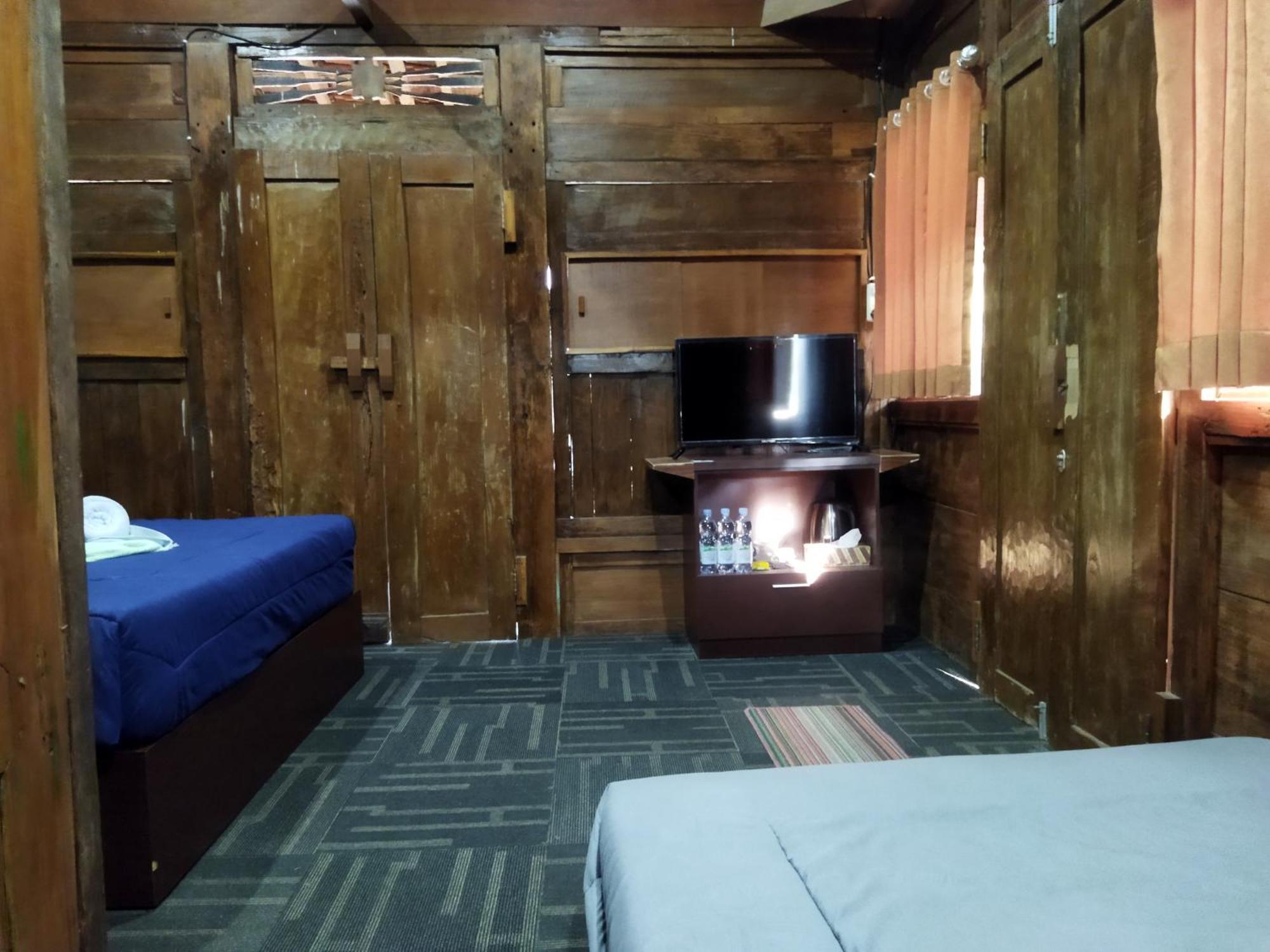 Pijar Resort Powered By Cocotel Kudus Room photo